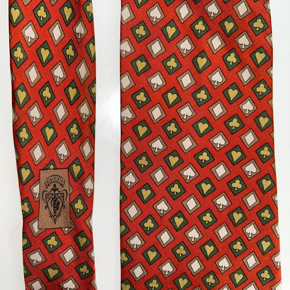 100% Silk Gucci tie